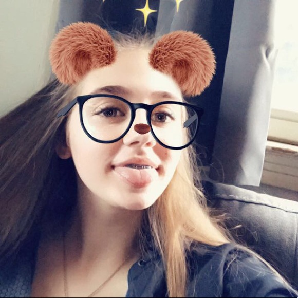 Meet your Posher, Linzie - Picture 1 of 1